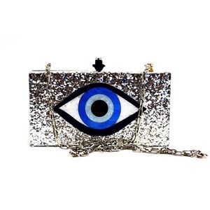 Eye Clutch